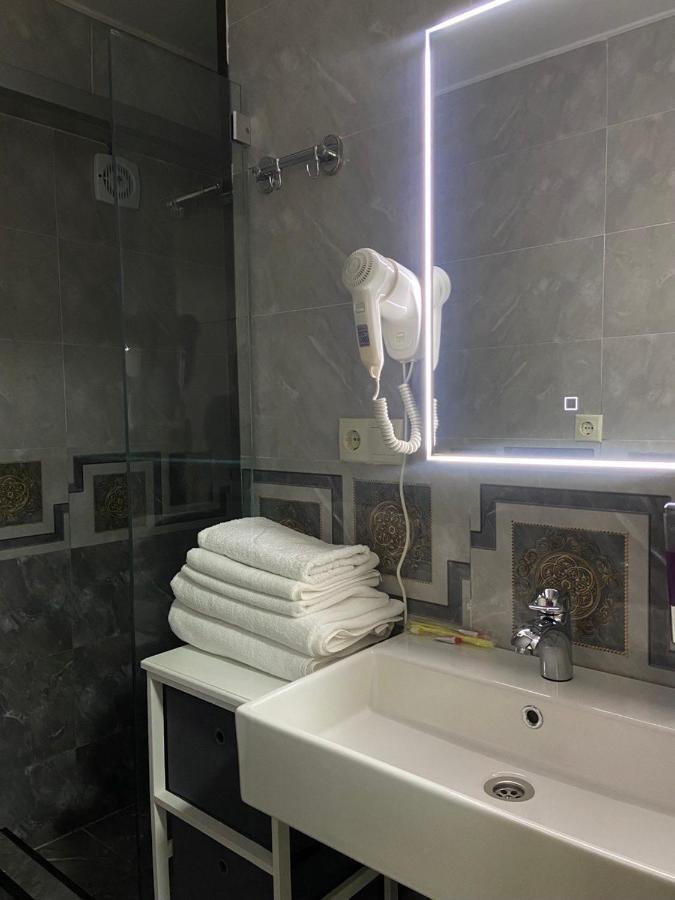 Hotel Sonata Batumi Eksteriør billede