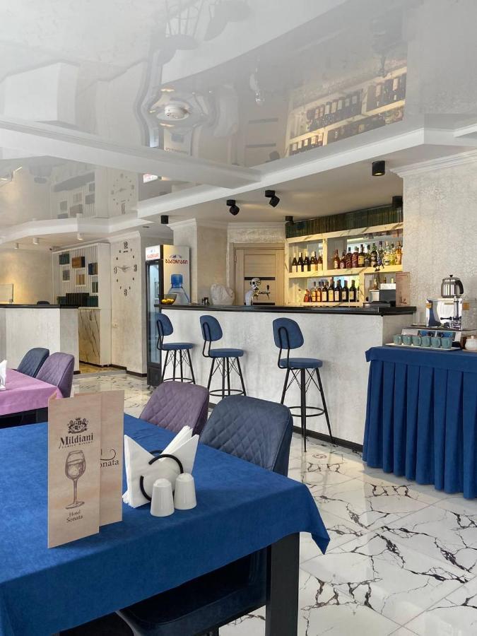 Hotel Sonata Batumi Eksteriør billede